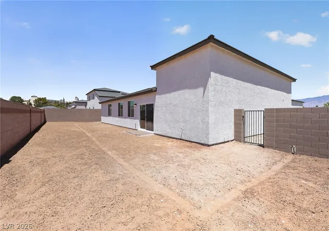 Photo 4 of Single family home for sale at 327 Sam Way, Mesquite, NV 89027 | MLS# 2814001 | Listing updated on 2026-10-06
