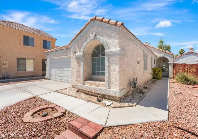 Photo 3 of Single family home for sale at 2705 Cheshire Ct, Las Vegas, NV 89108 | MLS# 2811580 | Listing updated on 2026-09-02