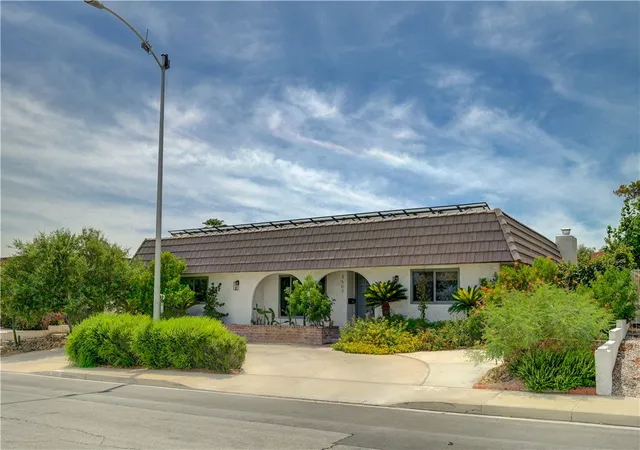 Photo 3 of Single family home for sale at 3507 La Paloma Ave, Las Vegas, NV 89121 | MLS# 2814038 | Listing updated on 2026-09-12