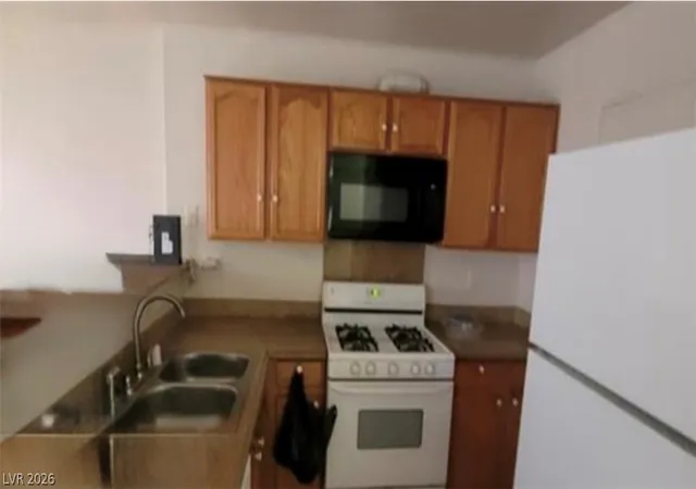 Photo 4 of Townhouse for sale at 2501 Charleville Ave #104, Las Vegas, NV 89106 | MLS# 2813822 | Listing updated on 2026-09-02