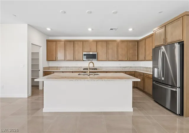 Photo 4 of Single family home for sale at 10456 Mountain Aster Ave, Las Vegas, NV 89166 | MLS# 2813924 | Listing updated on 2026-09-02