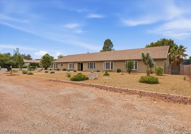 Photo 2 of Single family home for sale at 6191 Lindell Rd, Las Vegas, NV 89118 | MLS# 2813615 | Listing updated on 2026-09-05