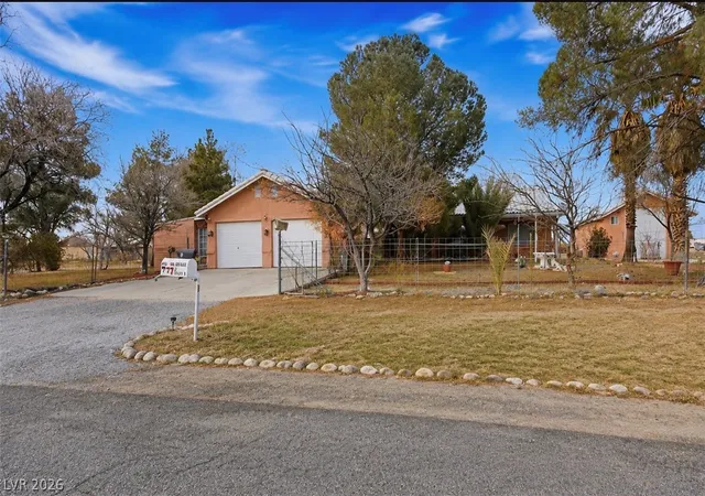 Photo 2 of Single family home for sale at 1700 W Hickory St, Pahrump, NV 89048 | MLS# 2814271 | Listing updated on 2026-09-11