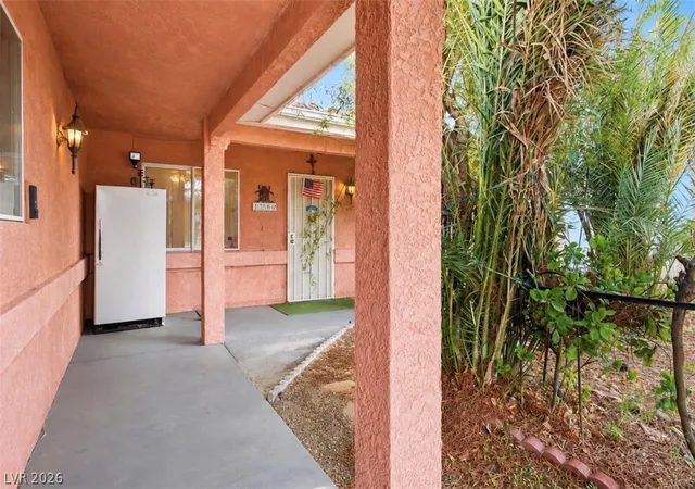 Photo 4 of Single family home for sale at 1700 W Hickory St, Pahrump, NV 89048 | MLS# 2814271 | Listing updated on 2026-09-11