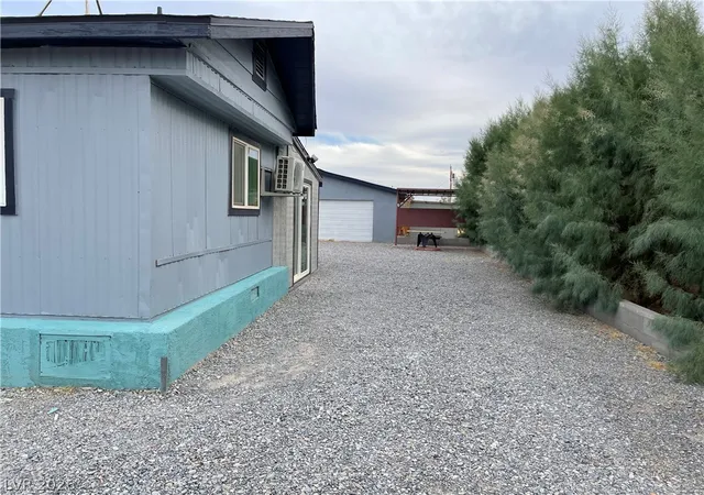 Photo 3 of Manufactured home for sale at 1111 Bank Ave, Pahrump, NV 89048 | MLS# 2814272 | Listing updated on 2026-09-11