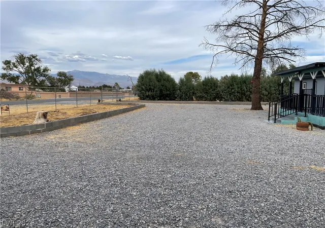 Photo 4 of Manufactured home for sale at 1111 Bank Ave, Pahrump, NV 89048 | MLS# 2814272 | Listing updated on 2026-09-11