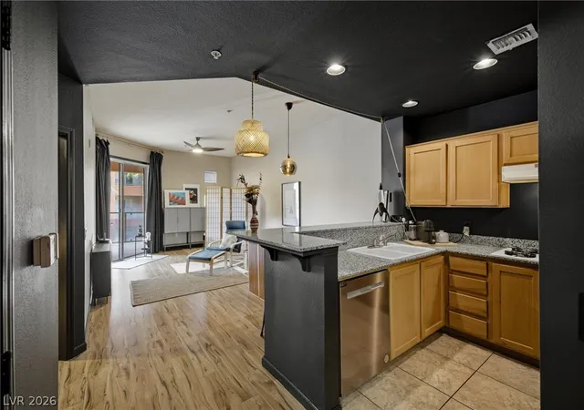 Photo 3 of Condo for sale at 15 E Agate Ave #301, Las Vegas, NV 89123 | MLS# 2814307 | Listing updated on 2026-09-10