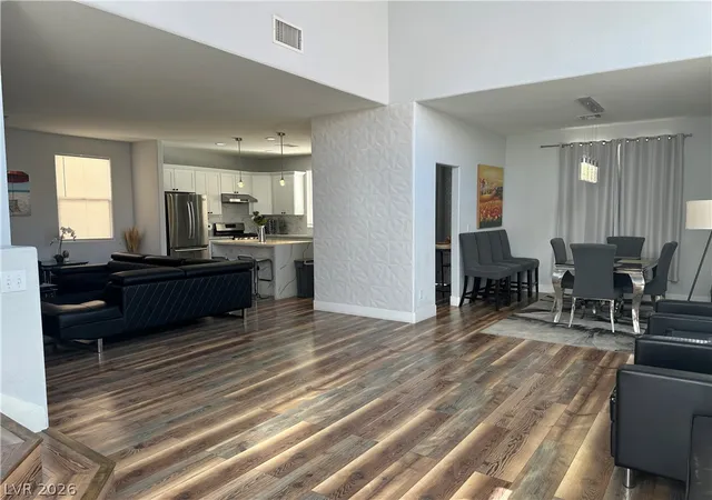 Photo 3 of Single family home for sale at 8901 Kingswood Dr, Las Vegas, NV 89147 | MLS# 2814326 | Listing updated on 2026-09-02