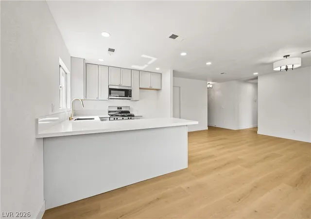 Photo 3 of Single family home for sale at 544 E Rolly St, Henderson, NV 89011 | MLS# 2814363 | Listing updated on 2026-09-10