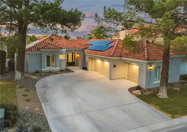 Photo 1 of Sale Pending at 8912 Rainbow Ridge Dr, Las Vegas, NV 89117 | MLS# 2813614 | Listing updated on 2026-09-14