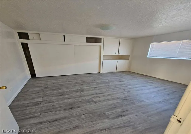 Listing Photo 4 - Condo for sale in building located at 709 N 11th St, Las Vegas, NV 89101