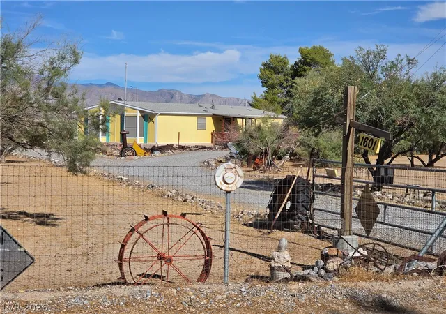 Photo 2 of Manufactured home for sale at 1601 Appaloosa Ln, Pahrump, NV 89060 | MLS# 2814412 | Listing updated on 2026-09-02