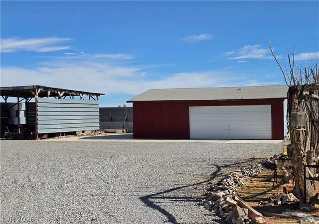 Photo 4 of Manufactured home for sale at 1601 Appaloosa Ln, Pahrump, NV 89060 | MLS# 2814412 | Listing updated on 2026-09-02