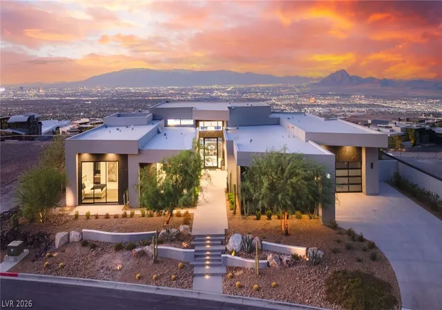 Photo 1 of Mansion for sale at 4 Chisel Crst Ct, Henderson, NV 89012 | MLS# 2812169 | Listing updated on 2026-09-02