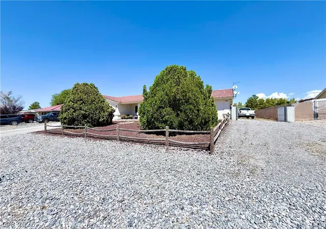 Photo 3 of Single family home for sale at 5920 Mary Lou St, Pahrump, NV 89061 | MLS# 2813224 | Listing updated on 2026-09-02