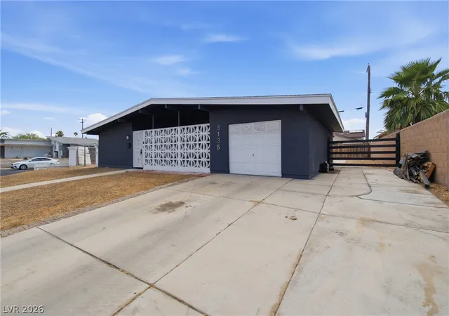 Photo 2 of Sale Pending at 5135 Champions Ave, Las Vegas, NV 89142 | MLS# 2814367 | Listing updated on 2026-09-07