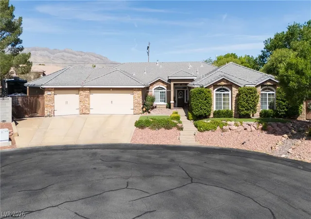 Photo 1 of Single family home for sale at 10080 W Tropical Pkwy, Las Vegas, NV 89149 | MLS# 2814315 | Listing updated on 2026-09-28