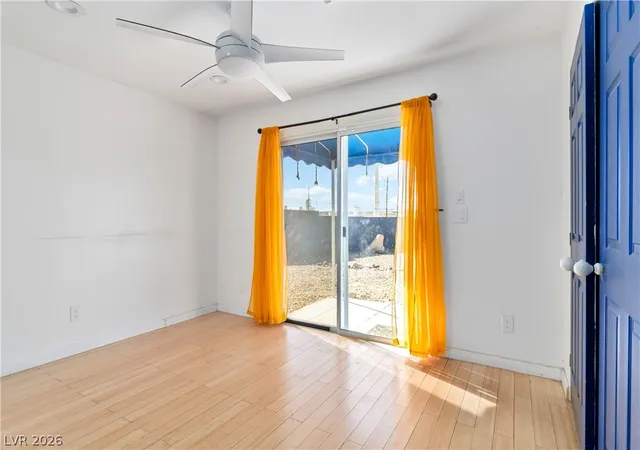 Listing Photo 5 - Condo for sale in building located at 5375 Angler Cir, Las Vegas, NV 89122 - Unit #101