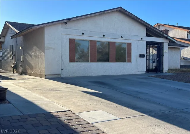 Photo 2 of Single family home for sale at 3533 Moraga Dr, Las Vegas, NV 89103 | MLS# 2814615 | Listing updated on 2026-09-03