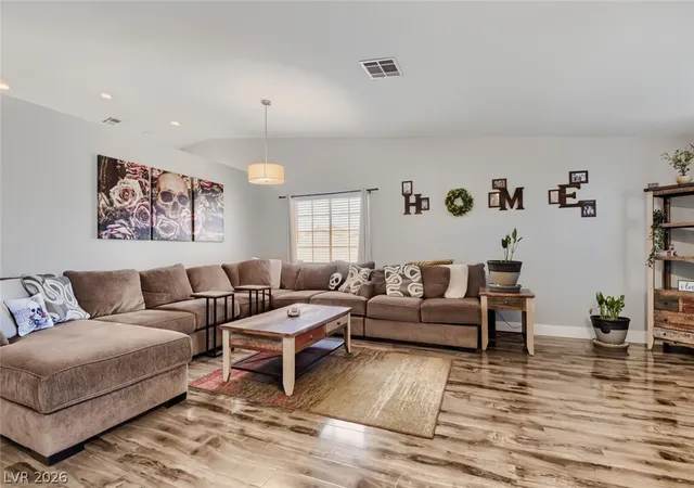 Photo 4 of Single family home for sale at 5218 Willowdale Ct, North Las Vegas, NV 89031 | MLS# 2812921 | Listing updated on 2026-09-04