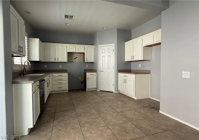 Photo 4 of Single family home for sale at 2482 Denholme St, Henderson, NV 89044 | MLS# 2815827 | Listing updated on 2026-09-04