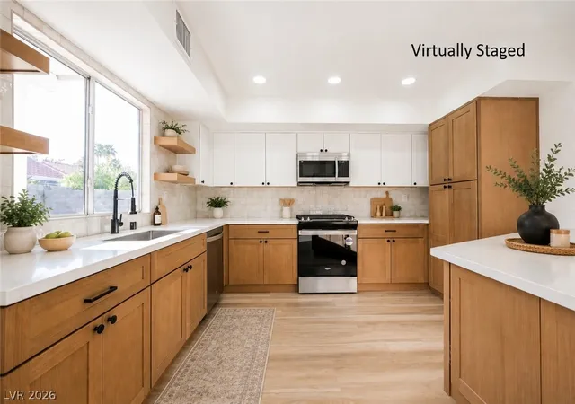 Photo 2 of Single family home for sale at 21 Megan Dr, Henderson, NV 89074 | MLS# 2815897 | Listing updated on 2026-09-12
