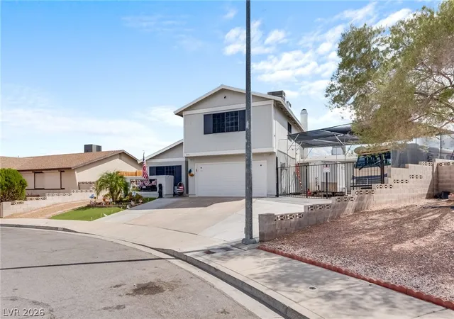 Photo 3 of Single family home for sale at 836 Vermillion Dr, Henderson, NV 89002 | MLS# 2814623 | Listing updated on 2026-09-04