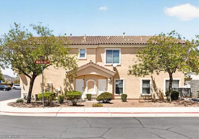 Photo 1 of Sale Pending at 2594 Lazy Saddle Dr, Henderson, NV 89002 | MLS# 2815989 | Listing updated on 2026-09-06
