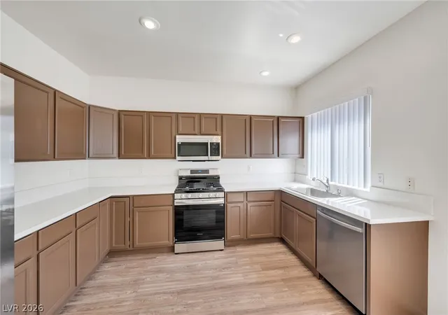 Photo 2 of Single family home for sale at 8117 Villa Finestra Dr, Las Vegas, NV 89128 | MLS# 2815965 | Listing updated on 2026-09-08