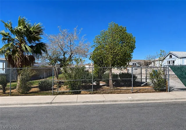 Photo 2 of Land for sale at 6196 Castlemont Ave, Las Vegas, NV 89156 | MLS# 2815957 | Listing updated on 2026-09-24