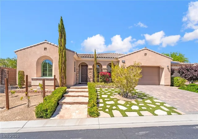 Photo 1 of Single family home for sale at 2 Lago Turchino Ct, Henderson, NV 89011 | MLS# 2815878 | Listing updated on 2026-09-04