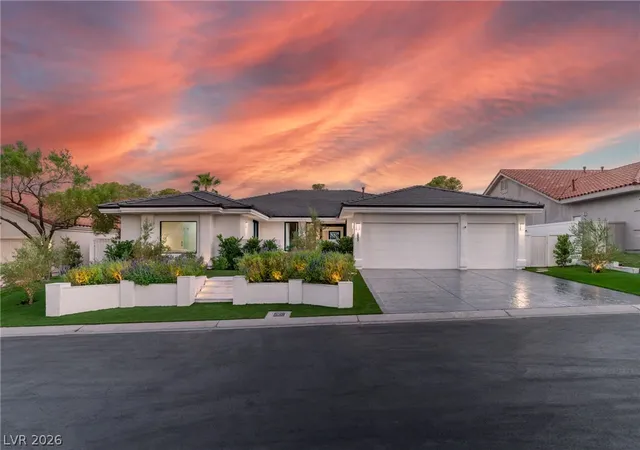 Photo 1 of Single family home for sale at 8633 Robinson Ridge Dr, Las Vegas, NV 89117 | MLS# 2815779 | Listing updated on 2026-09-04