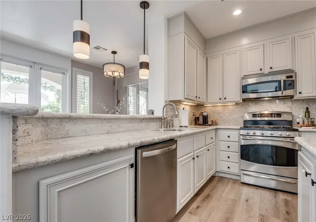 Photo 3 of Townhouse for sale at 1000 Coatbridge St, Las Vegas, NV 89145 | MLS# 2813672 | Listing updated on 2026-09-04