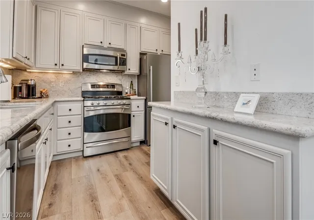 Photo 4 of Townhouse for sale at 1000 Coatbridge St, Las Vegas, NV 89145 | MLS# 2813672 | Listing updated on 2026-09-04