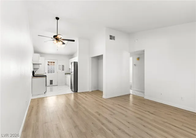 Photo 4 of Townhouse for sale at 4274 Rollingstone Dr, Las Vegas, NV 89103 | MLS# 2814581 | Listing updated on 2026-09-04