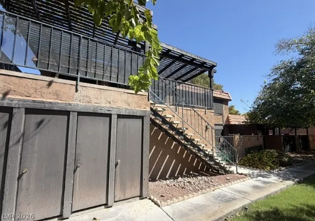 Listing Photo 4 - Condo for sale in building located at 6641 Silverstream Ave, Las Vegas, NV 89107 - Unit #D
