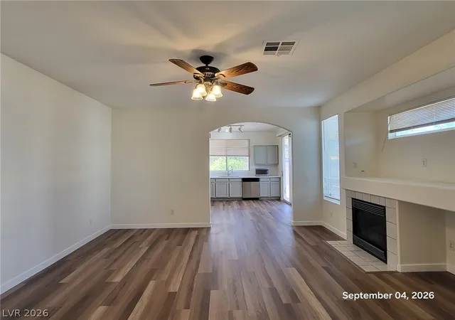 Photo 4 of Single family home for sale at 525 Siberia St, Henderson, NV 89052 | MLS# 2816110 | Listing updated on 2026-09-11