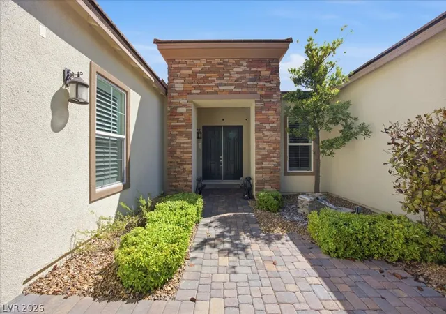 Photo 4 of Single family home for sale at 9727 Shimmering Fls Ct, Las Vegas, NV 89149 | MLS# 2809587 | Listing updated on 2026-09-30