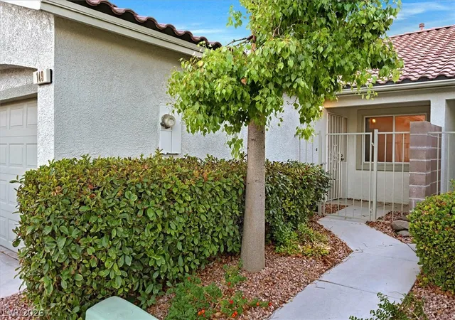 Photo 3 of Townhouse for sale at 149 Tapatio St, Henderson, NV 89074 | MLS# 2814517 | Listing updated on 2026-09-05