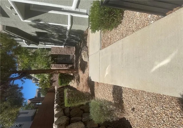 Photo 3 of Townhouse for sale at 25 N Lone Cvs Ct #1, Henderson, NV 89012 | MLS# 2815950 | Listing updated on 2026-10-07