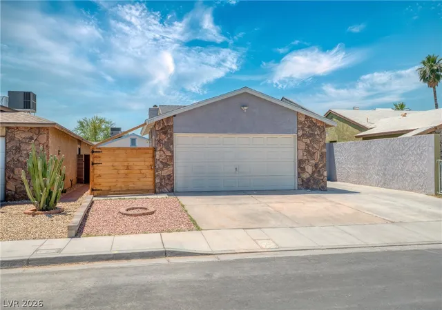 Photo 2 of Single family home for sale at 6017 Natures Dr, Las Vegas, NV 89122 | MLS# 2814569 | Listing updated on 2026-09-04