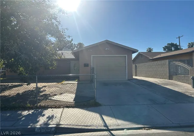 Photo 2 of Single family home for sale at 1004 Newport St, Las Vegas, NV 89110 | MLS# 2814259 | Listing updated on 2026-10-02