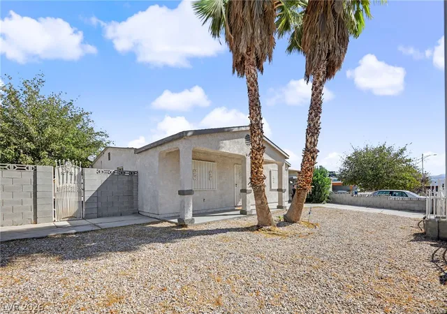 Photo 3 of Single family home for sale at 504 Holland Ave, Las Vegas, NV 89106 | MLS# 2815964 | Listing updated on 2026-09-09