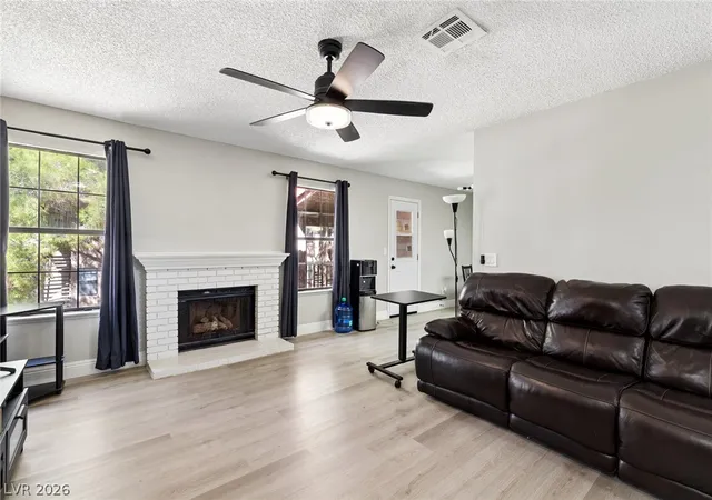 Photo 3 of Condo for sale at 5576 W Rochelle Ave #29D, Las Vegas, NV 89103 | MLS# 2816085 | Listing updated on 2026-09-04
