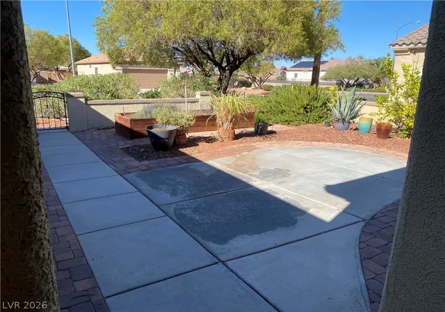 Photo 2 of Single family home for sale at 2529 Evansville Ave, Henderson, NV 89052 | MLS# 2814609 | Listing updated on 2026-09-05