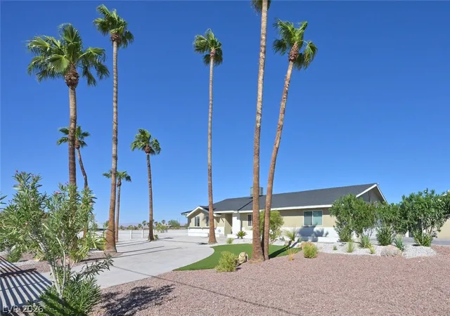 Photo 2 of Single family home for sale at 523 Emden St, Henderson, NV 89015 | MLS# 2816069 | Listing updated on 2026-09-04