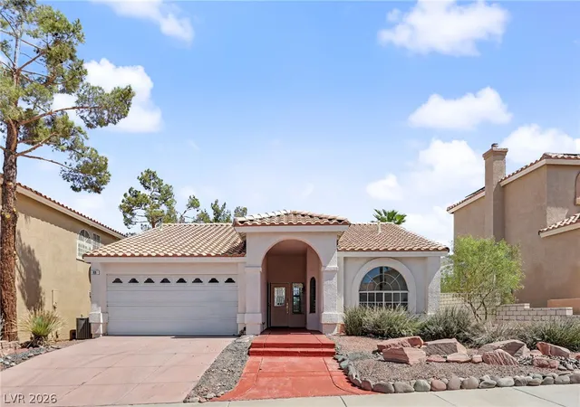 Photo 2 of Sale Pending at 88 Myrtle Beach Dr, Henderson, NV 89074 | MLS# 2814501 | Listing updated on 2026-09-17