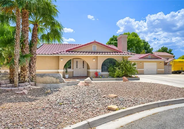 Photo 4 of Single family home for sale at 7671 N Jones Blvd, Las Vegas, NV 89131 | MLS# 2816270 | Listing updated on 2026-09-11