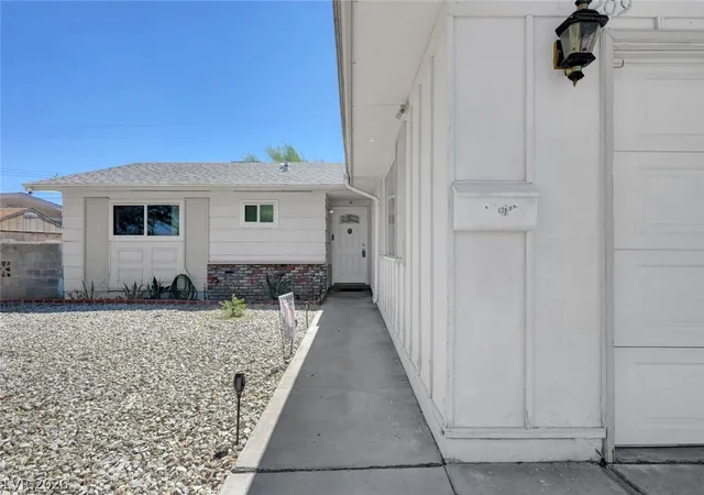 Photo 2 of Single family home for sale at 6209 Dayton Ave, Las Vegas, NV 89107 | MLS# 2813703 | Listing updated on 2026-09-08