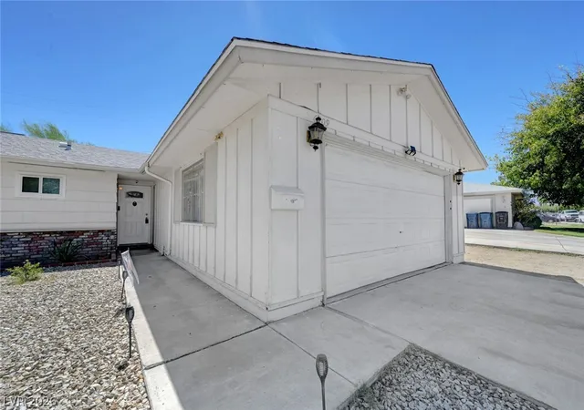 Photo 3 of Single family home for sale at 6209 Dayton Ave, Las Vegas, NV 89107 | MLS# 2813703 | Listing updated on 2026-09-08